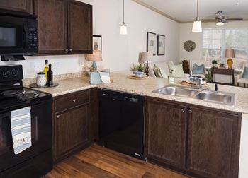 Legacy at Walton Mill Model Kitchen